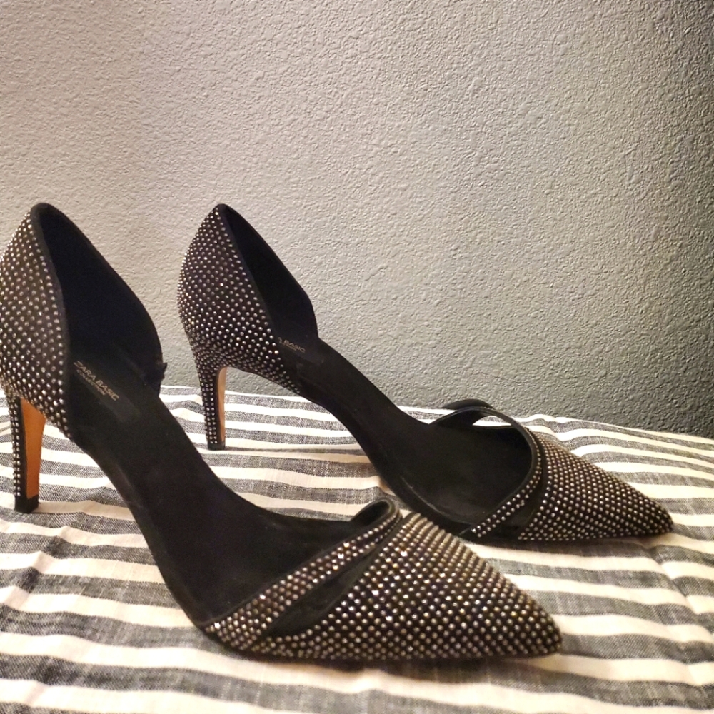 Pre Owned Zara Basics studded low heels size 9.5